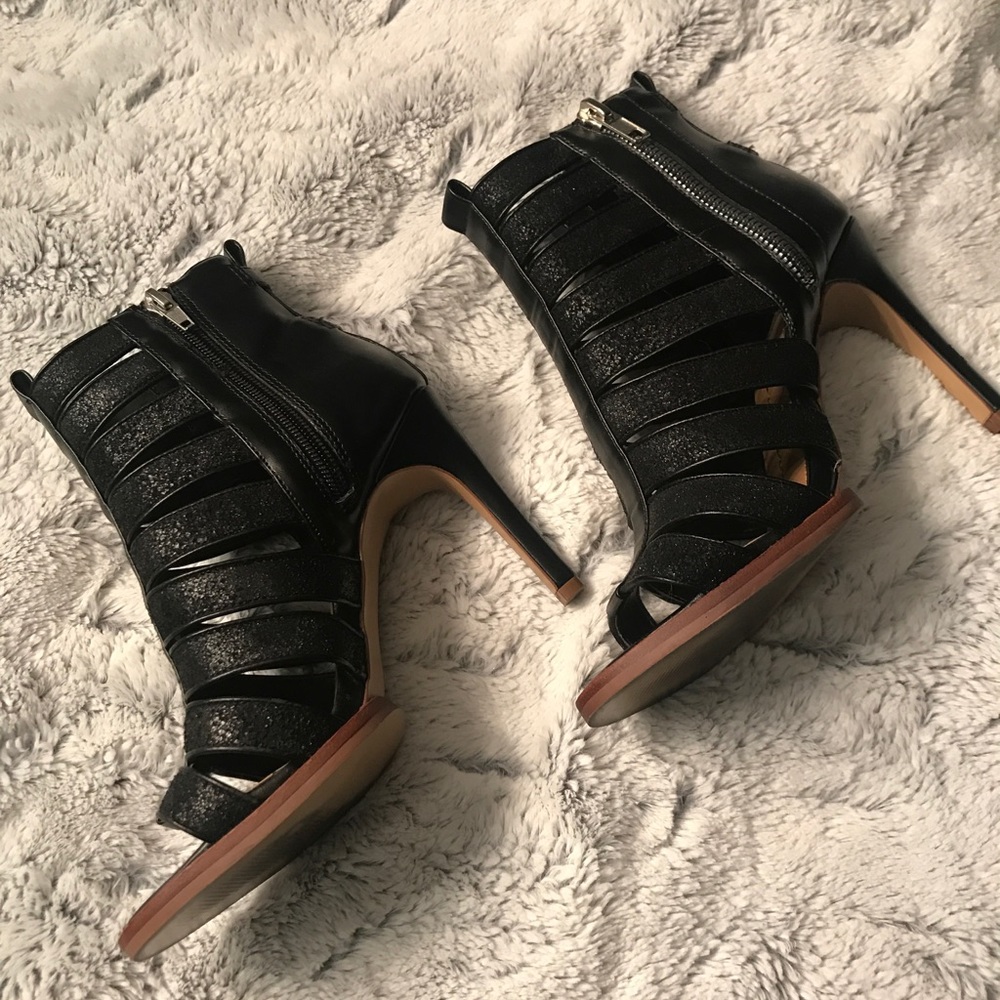 Dolce Vita shoes - Picture 3 of 4